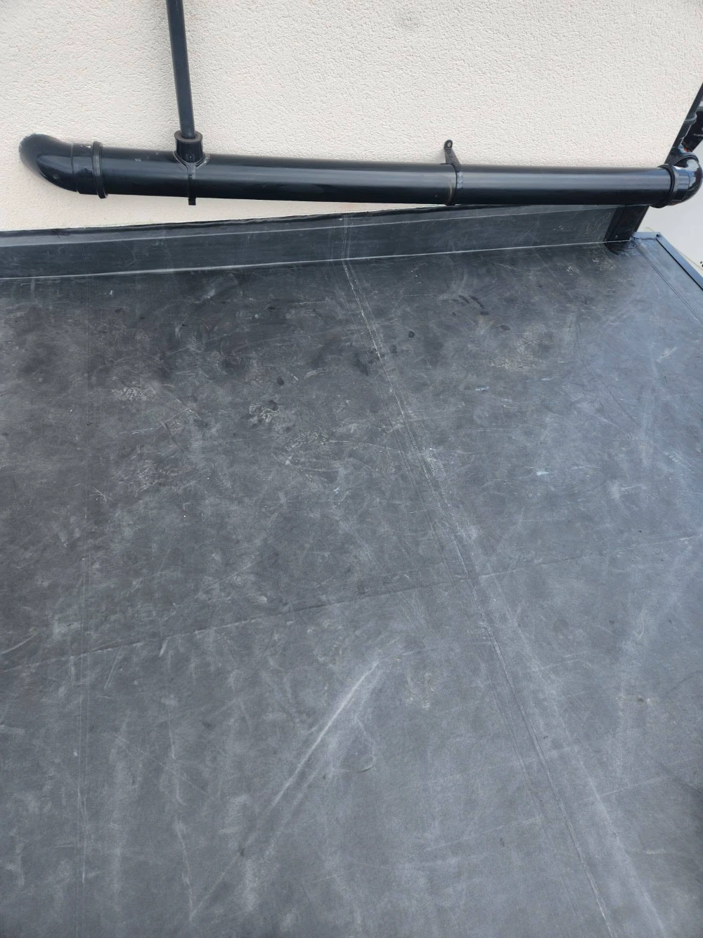 Flat roof repair job